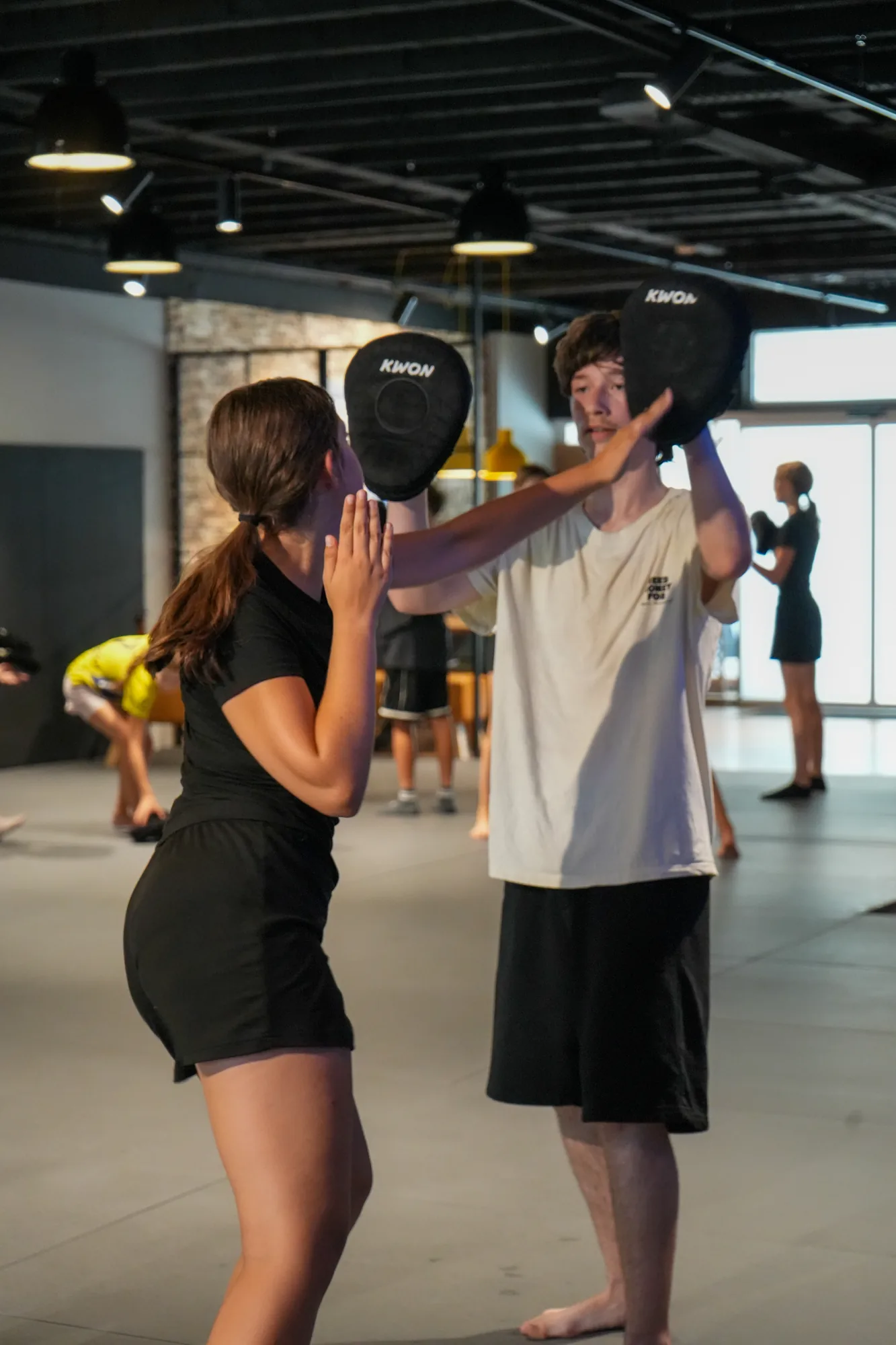 Krav Maga Teens – Pratzentraining zu zweit